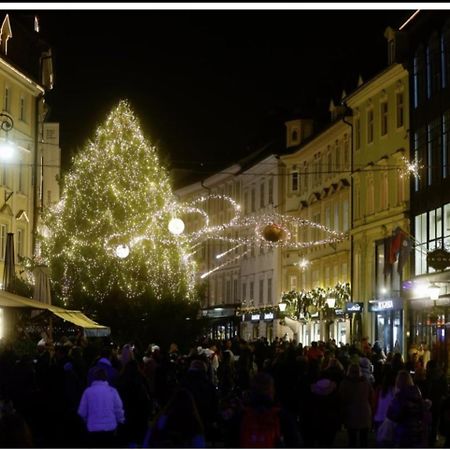 Khan Apartments Ljubljana Bagian luar foto