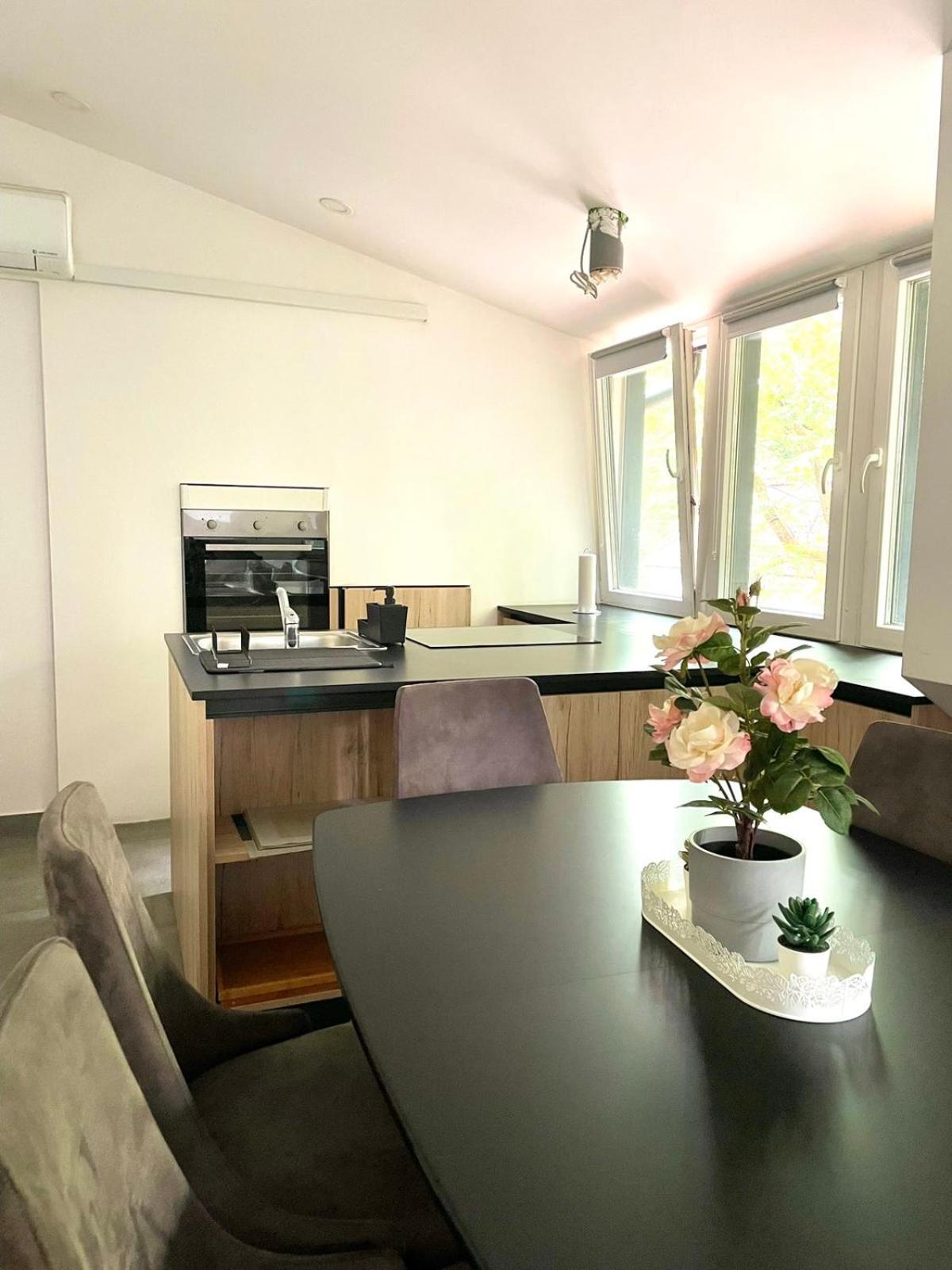 Khan Apartments Ljubljana Ruang foto
