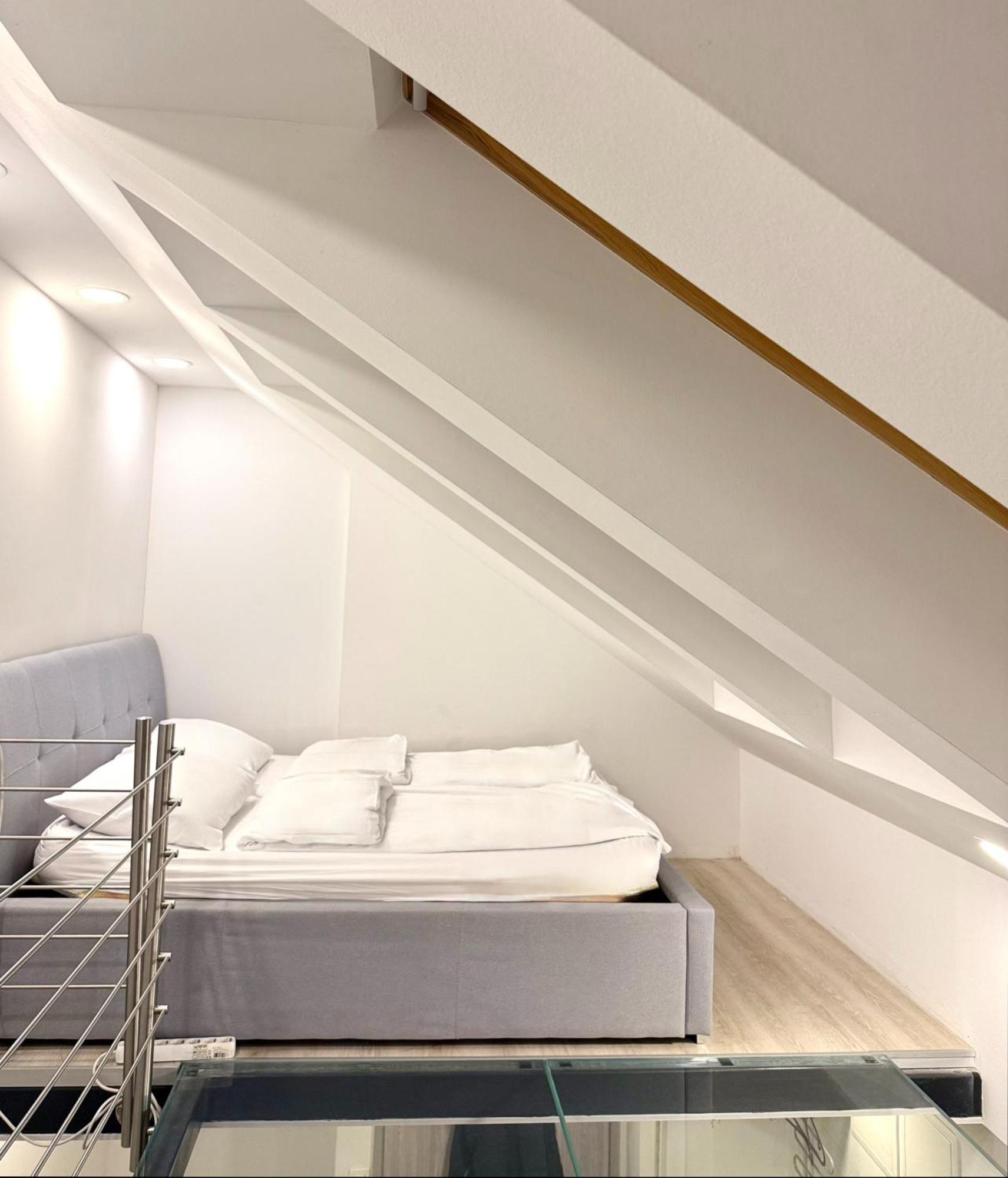 Khan Apartments Ljubljana Bagian luar foto