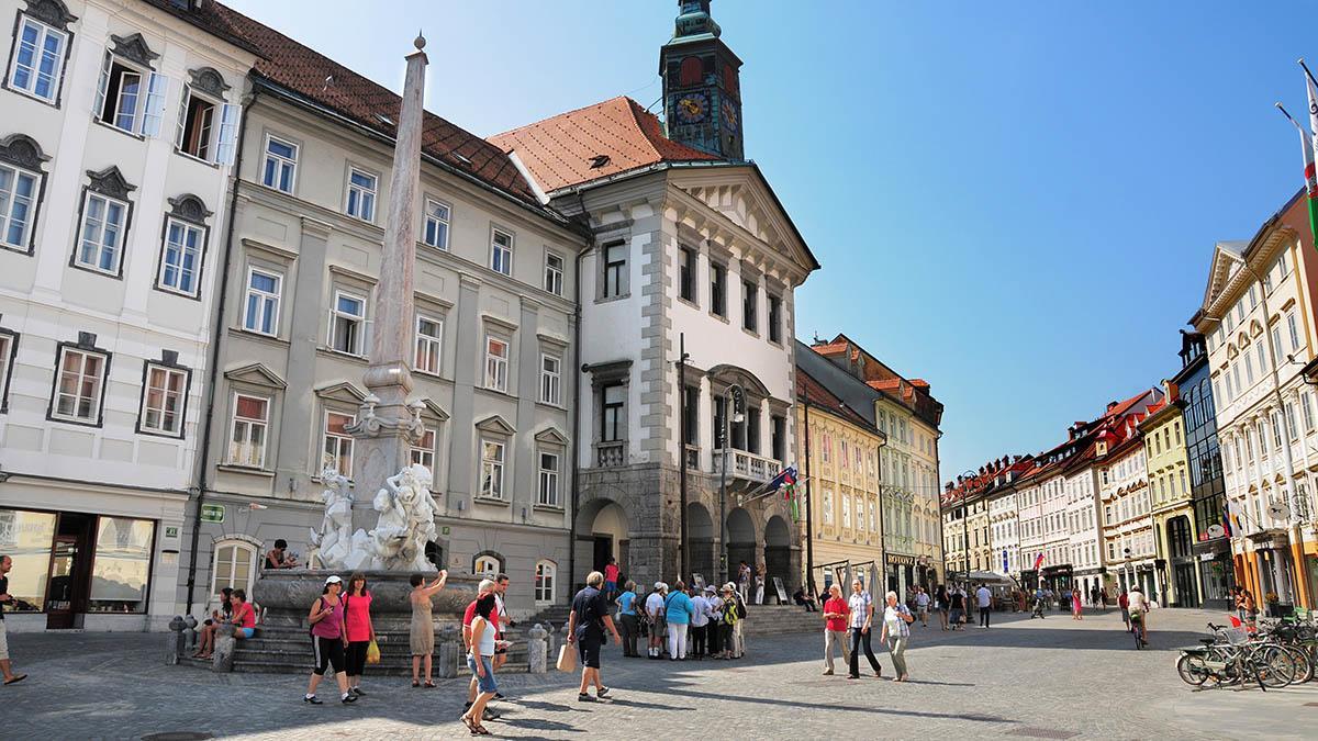 Khan Apartments Ljubljana Bagian luar foto
